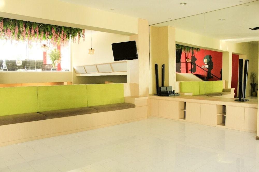 Kimono Spa Hotel Kuta  Exterior photo