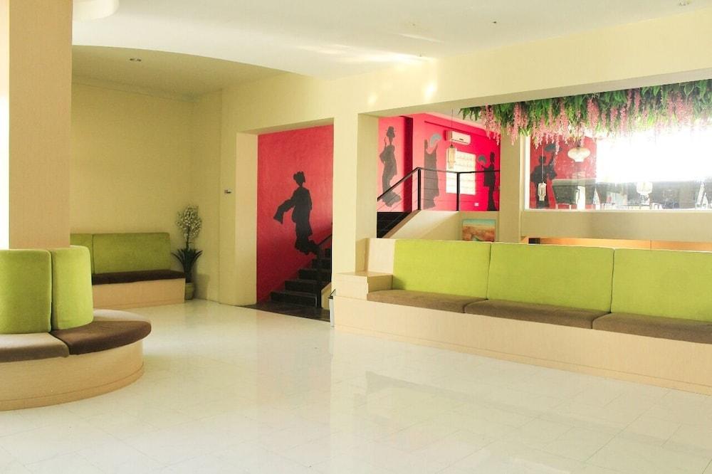 Kimono Spa Hotel Kuta  Exterior photo