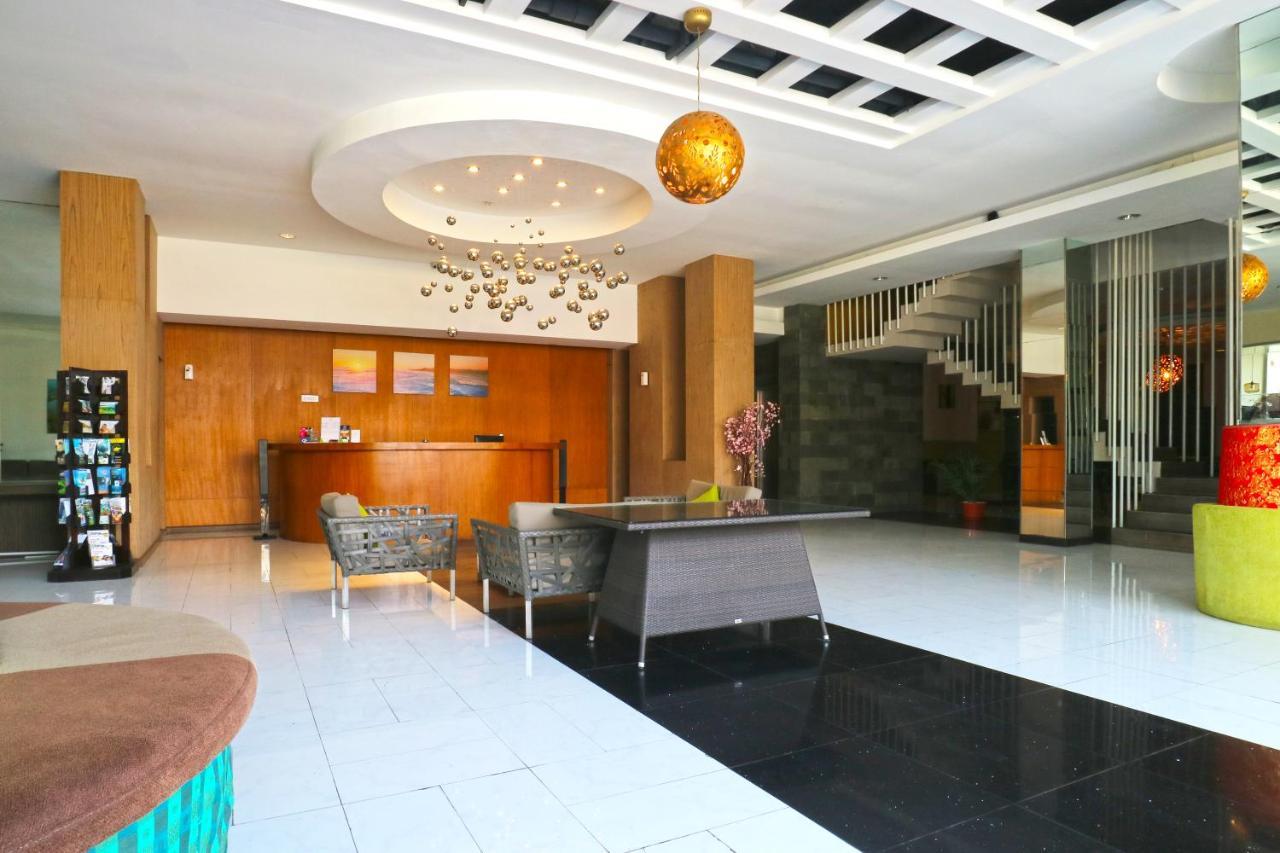 Kimono Spa Hotel Kuta  Exterior photo